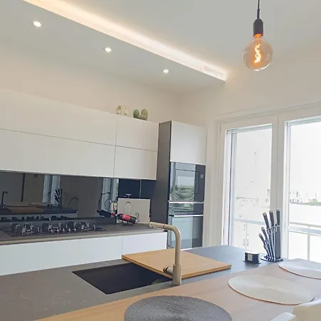 펜션 Albachiara 마르게리타디사보이아